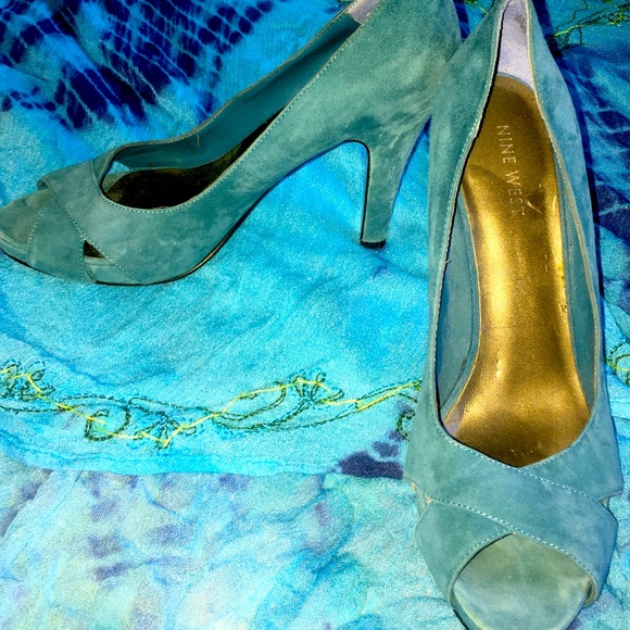 Nine West Blue Suede Heels 6.5